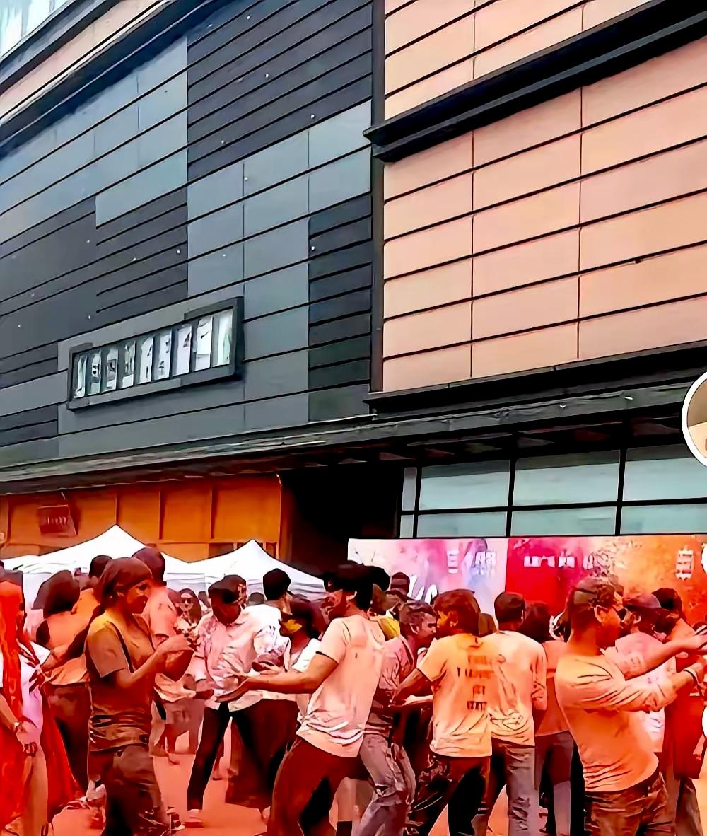 不得不佩服俄罗斯人，对付滞留的印度人是真有“办法”，直接给打包送去前线当炮灰，据