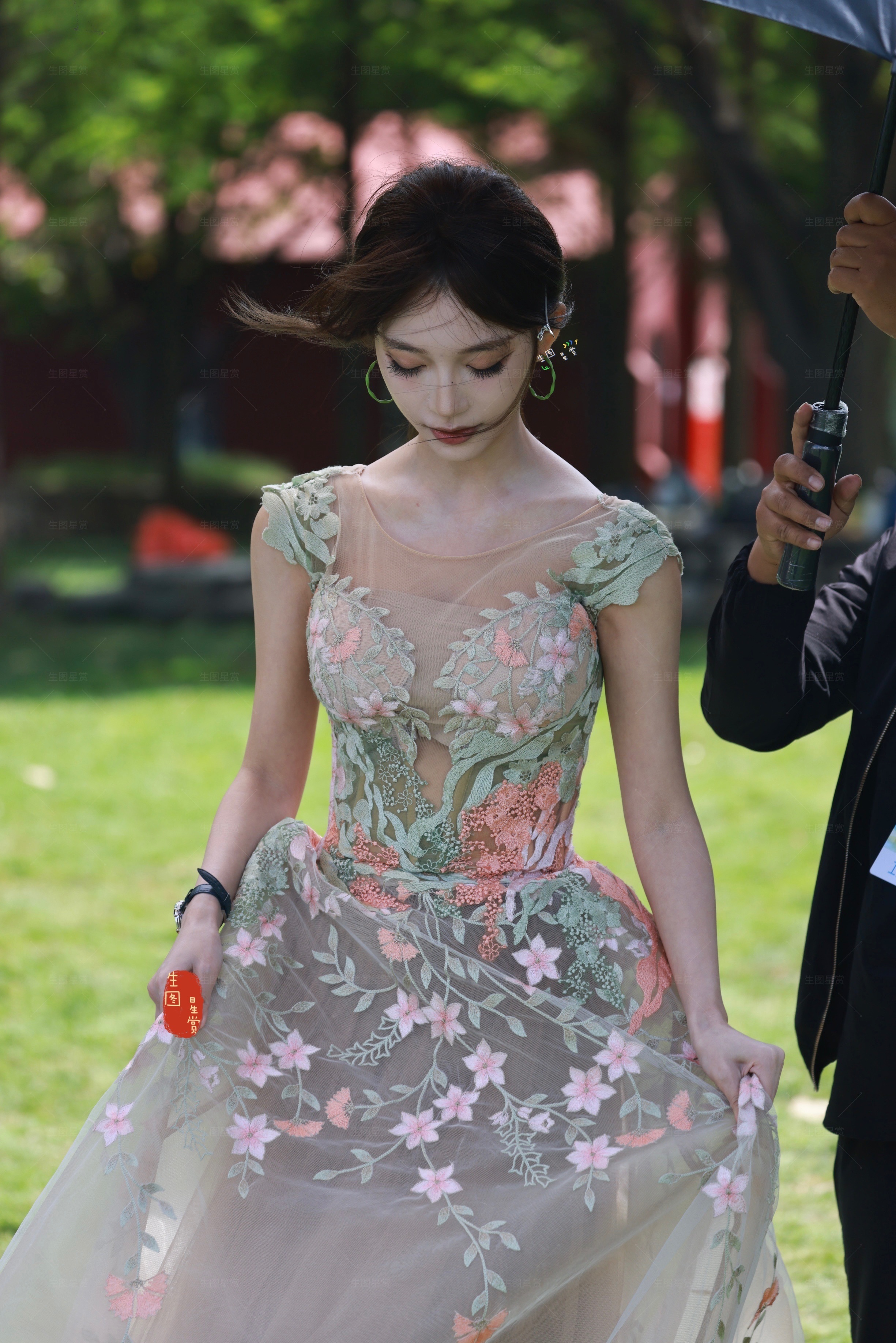 网红Qanna今日繁花盛典外拍丛林仙子掉落大理🧚♀️🍃 