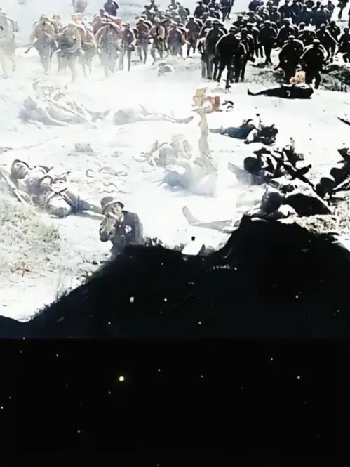 心碎的一幕，这张照片拍摄于1939年9月的罗店地区，照片清晰的记录了我国军队向日