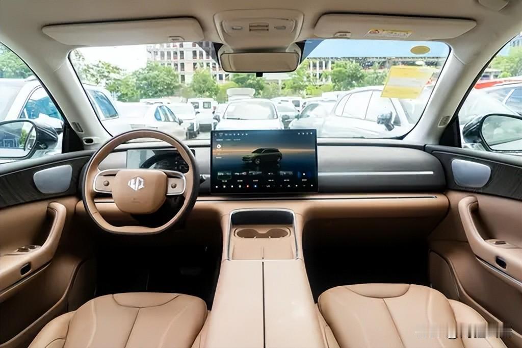 星海S7与零跑C11，15万级纯电谁更戳年轻人？
 
15万级纯电市场卷疯了！星