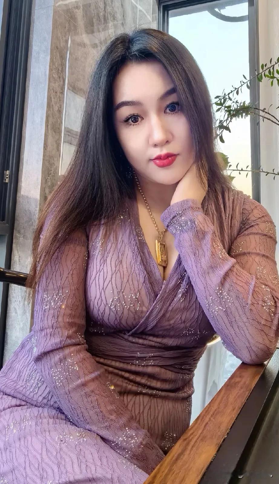 86年
40岁
人到中年
最大的福气是什么？

人到中年
你就会明白
父母不生病