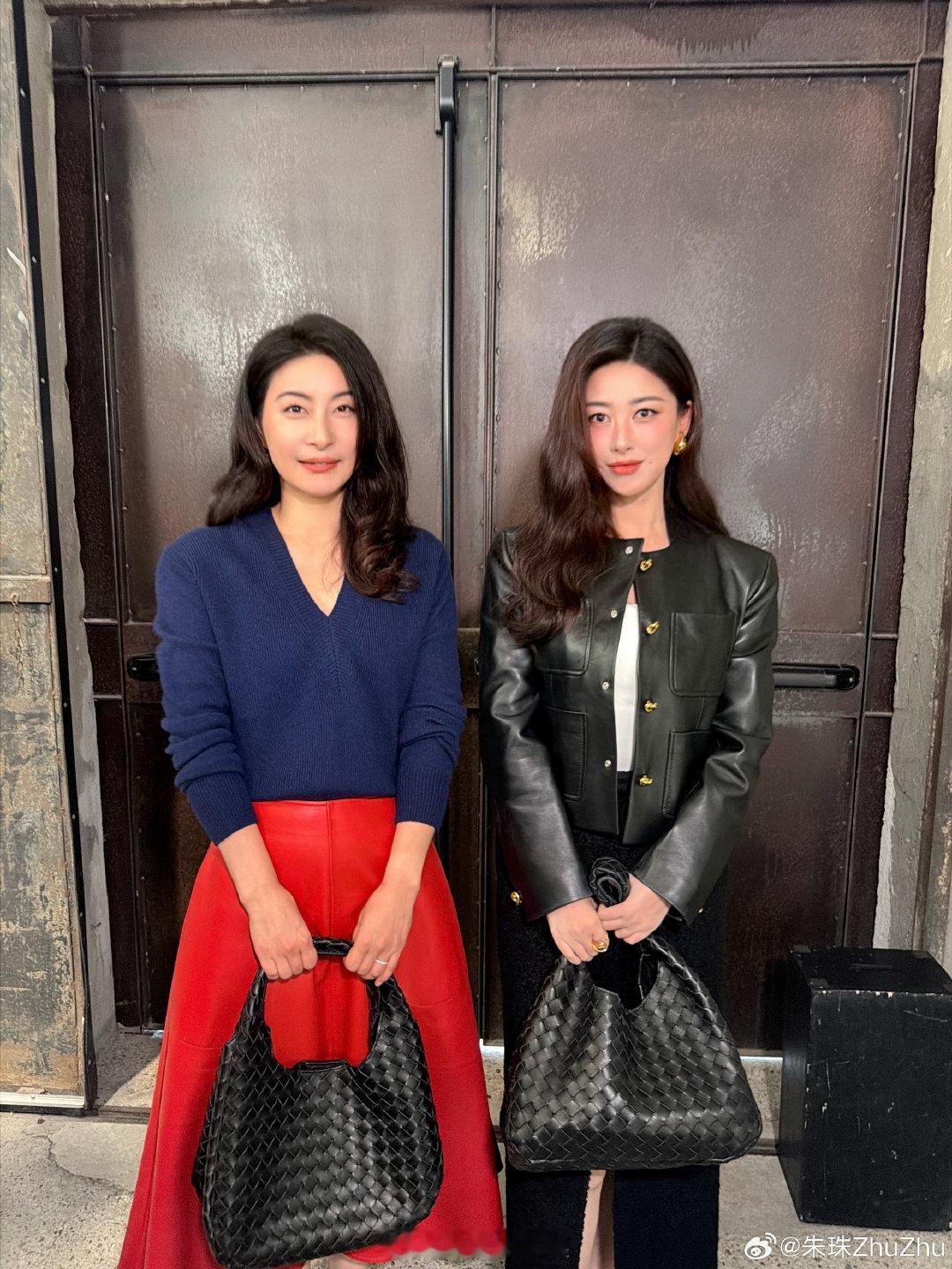 朱珠郭晶晶合照朱珠郭晶晶 妈咪和妈妈 晒和合照，两位都好美好大气~ ​​​