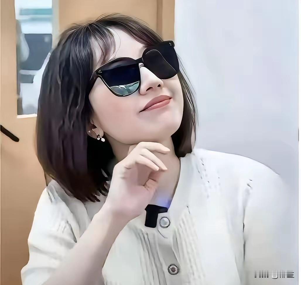 不得不说，放置摄像头的这个人真的是不简单。事发地是发生在医院，那么这个摄像头安装