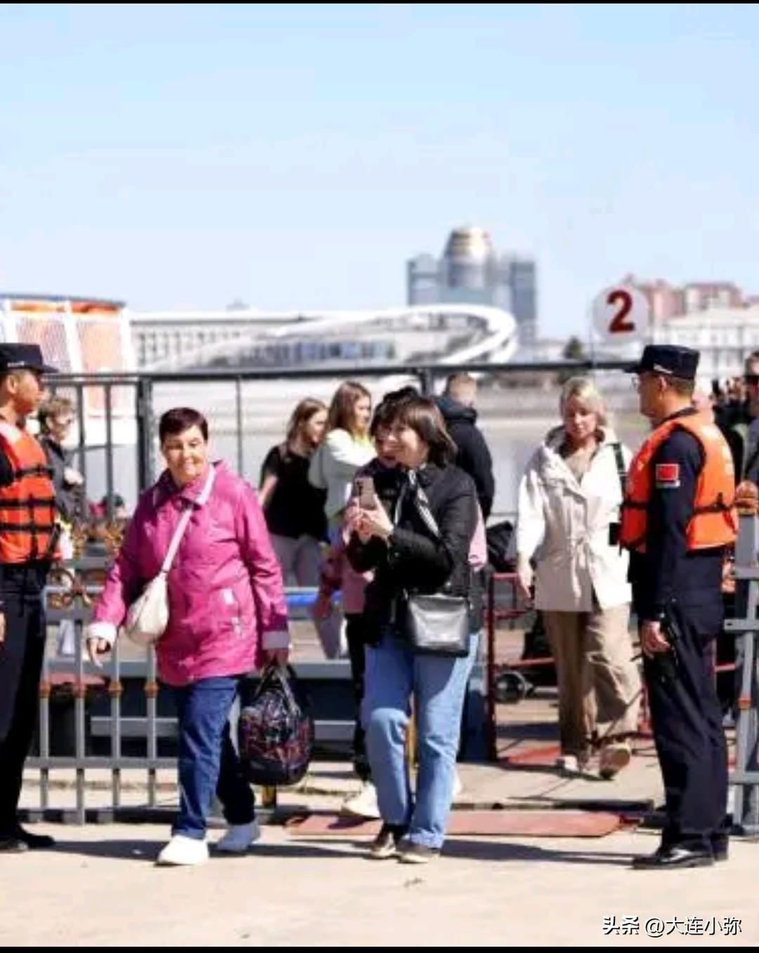 真心期待俄罗斯对中国全面免签
 
我特别期待俄罗斯能对咱们中国人全面开放免签！