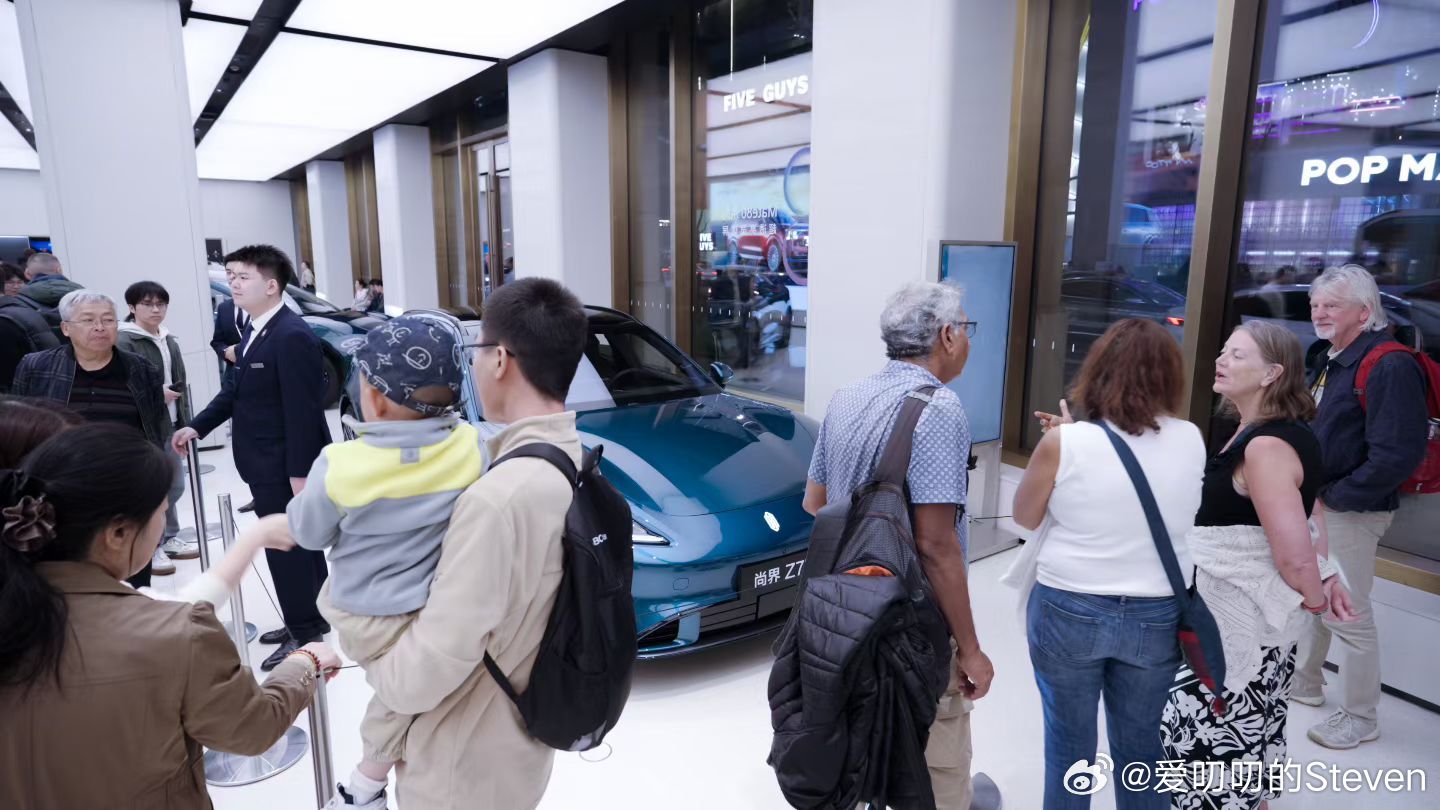 上海世纪汇和华为南京东路全球旗舰店，问了下今天尚界z7 的反馈，非常不错。这波展