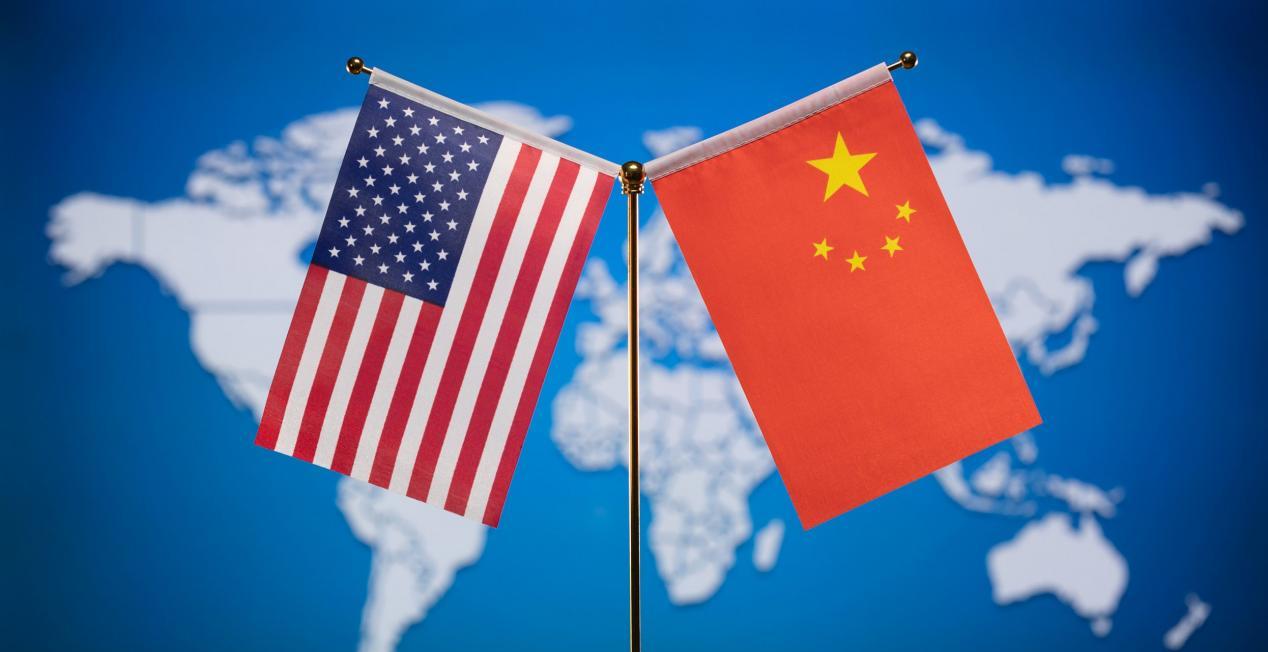 特朗普这回又搅混水了。
7月30日
他对媒体说
如果中国向伊朗提供武器
会感到失