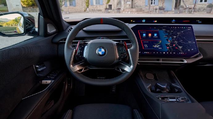 宝马M350 xDrive，非常期待宝马能把这款车引入国内市场。 