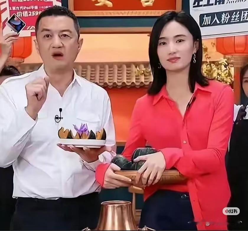 李亚鹏现在估计后悔死了
不是后悔做生意，也不是后悔和海哈金喜离婚。而是后悔离早了