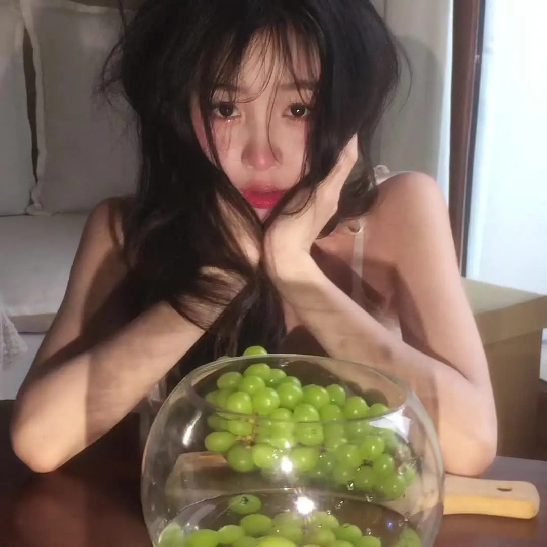你说你累了 我着急死了 我绞尽脑汁想尽办法想让你开心 后来我才发现 只...