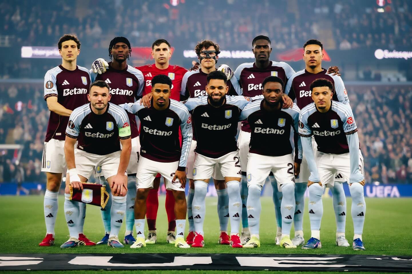 再次零封帮助球队战胜里尔晋级欧联杯下一轮，赛后大马丁更新ins：我的俱乐部，我的