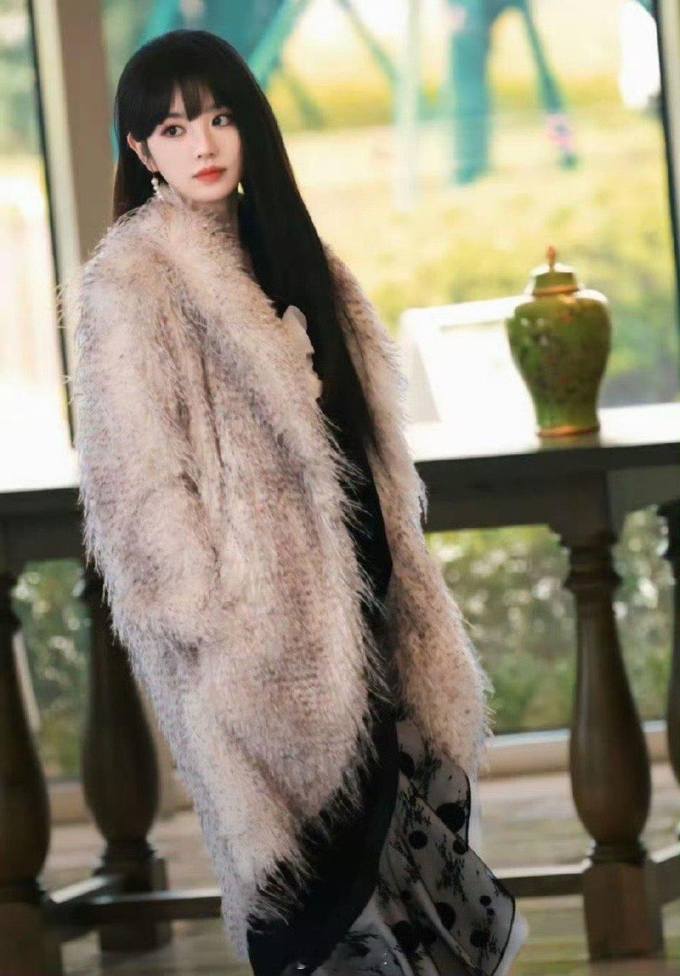 谁给田曦薇递个千金大小姐本子  我的天啊，不敢想象田曦薇演千金大小姐剧本会有多好