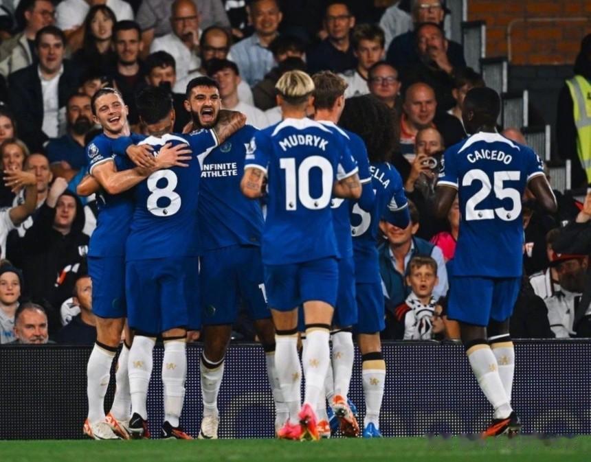 2-0！亿元先生铁树开花，切尔西大赦天下，仍惨遭哈兰德羞辱！
切尔西在英超赛场上