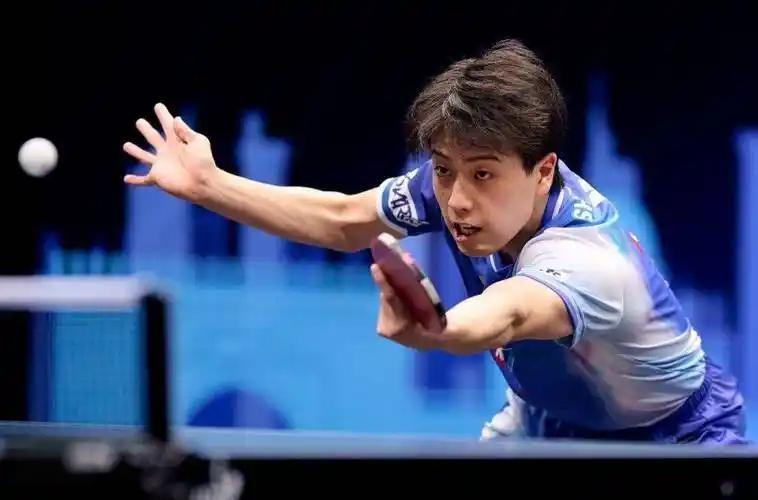 北京时间11月20日下午，刚刚结束了一场2025 WTT球星挑战赛马斯喀特站男单