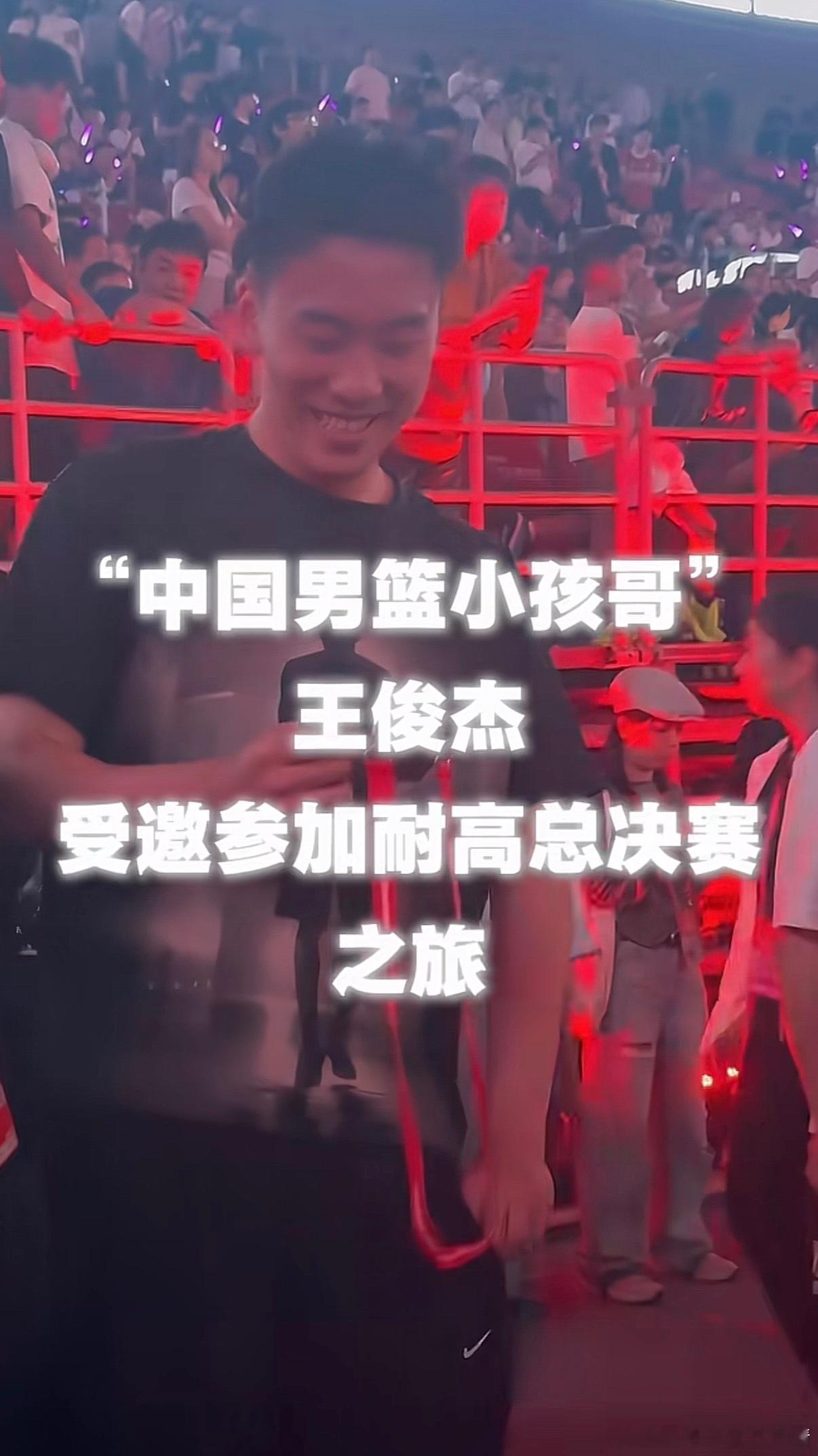 cba联赛 都多大岁数了，还“小孩哥”？你是在逗我吗？年纪大到都不能刷青训身份了