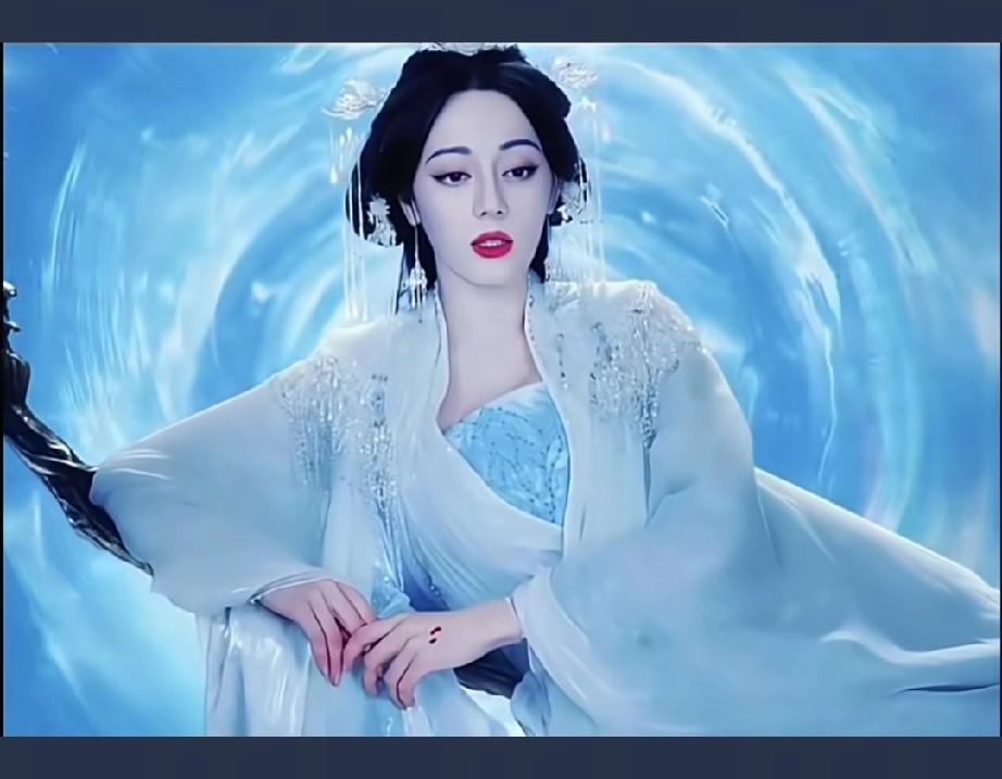 迪丽热巴新剧女强文具象化！
迪丽热巴新剧把女强文具象化，真的太妙了！就拿剧中一个