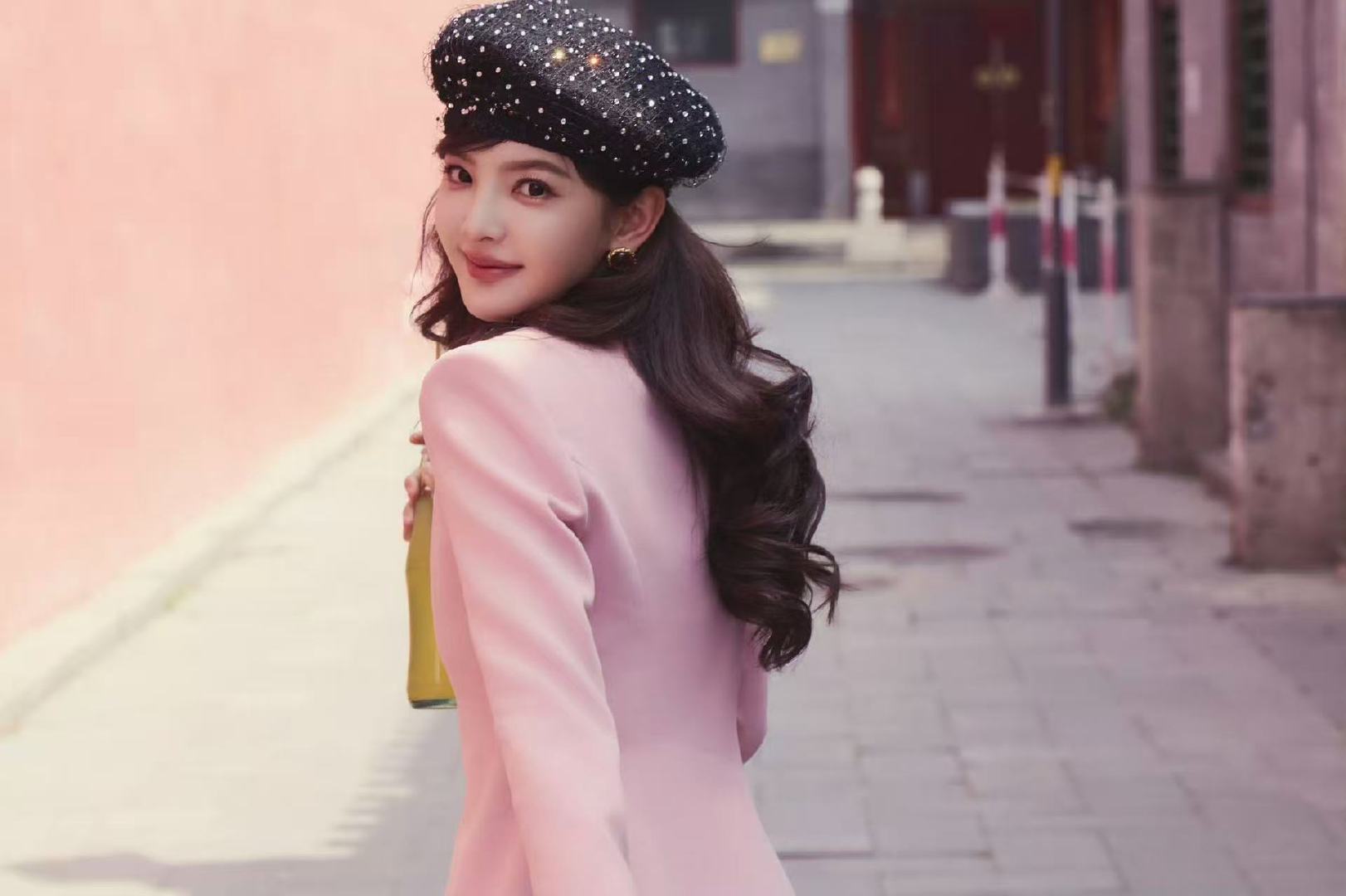 章若楠化妆华天崎章若楠粉庄庄 章若楠化妆华天崎！章若楠