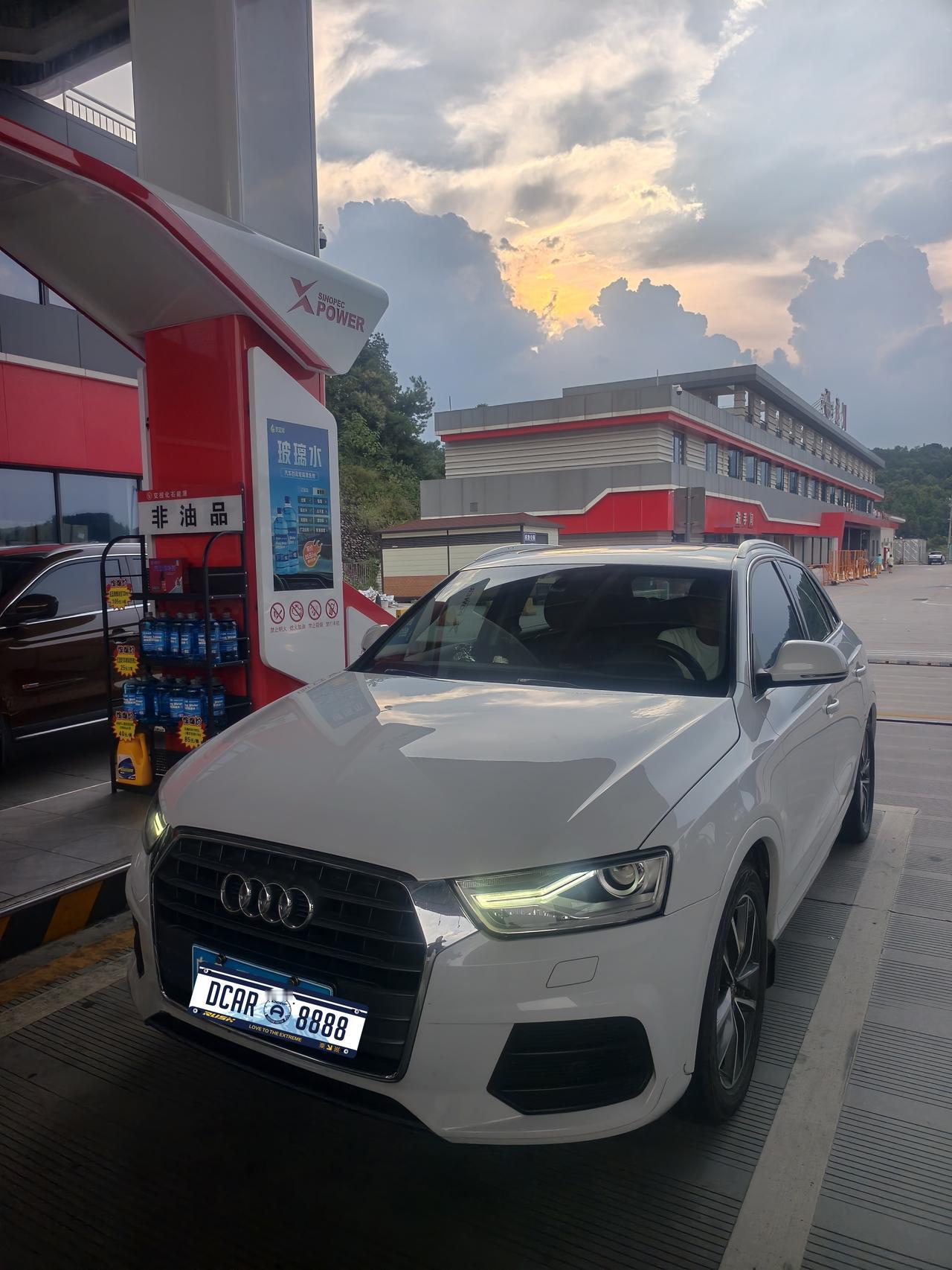 什么时间买二手车最便宜？淡季捡漏还是年底冲量？
不少打算入手二手车的朋友都在纠结