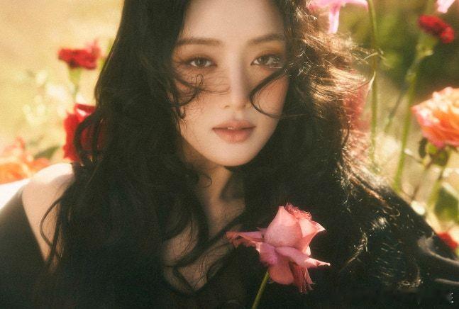 i-dle 成员minnie[超话]将出演泰国翻拍版电影《初恋50次》女主角，首