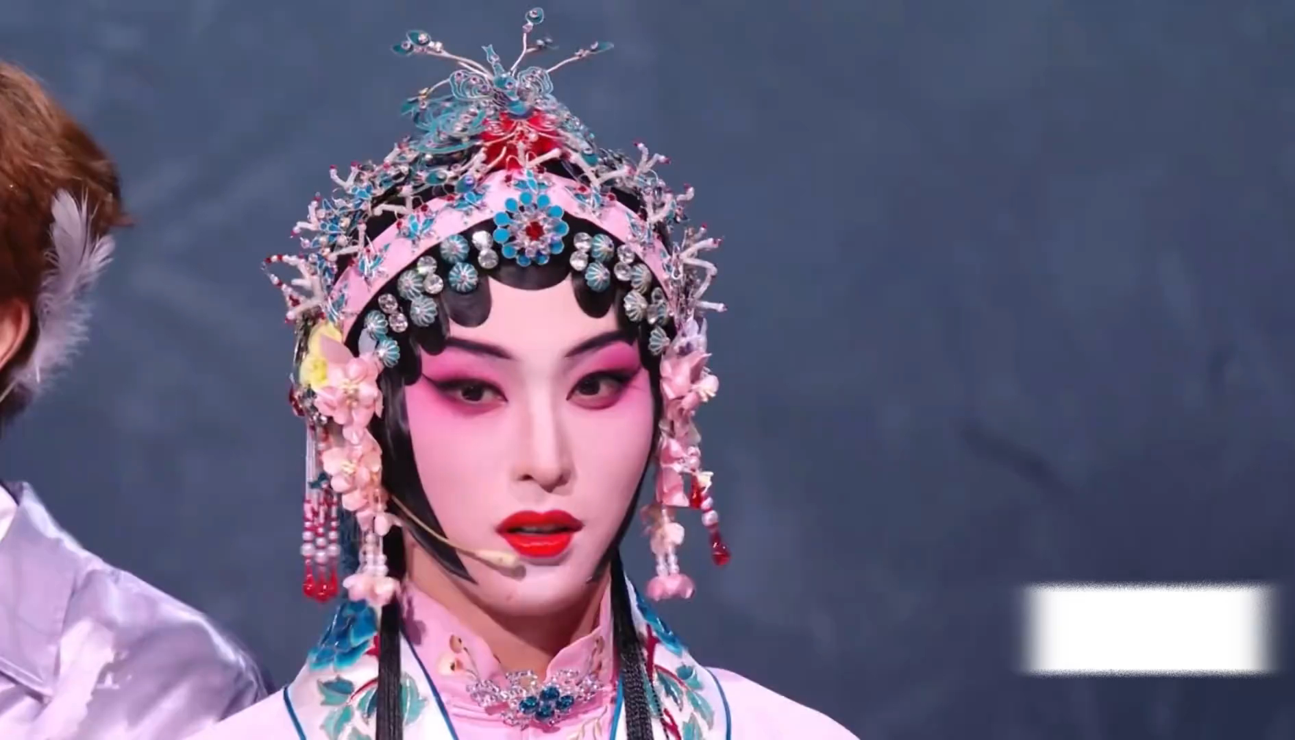 唐九洲已成为狼的挚友披荆斩棘没想到还有狼的挚友这个说法，唐九洲真的很有梗 ​​​