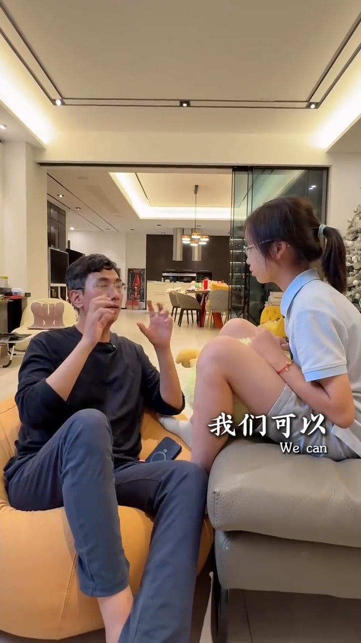 华为高管老公给娃讲：要赚钱+立足社会，要看5-10年以后的世界。
世界上有一个特