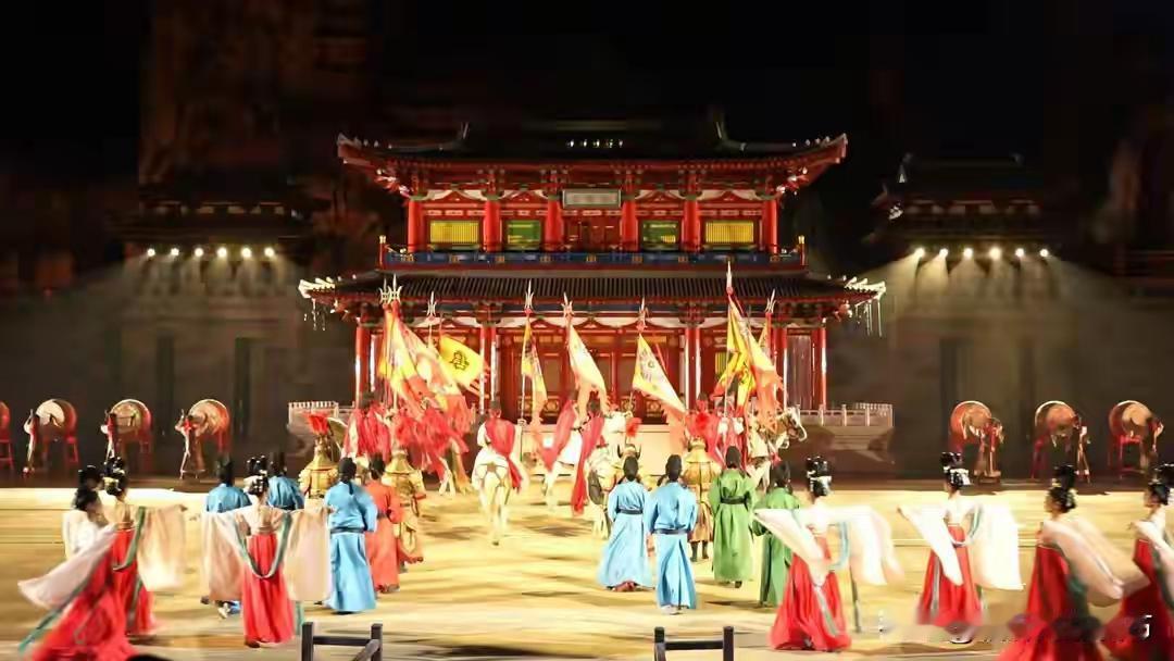 必须深入了解每个环节的演出，否则来琅琊古城没有意义[作揖]最出彩的就是实景演出[