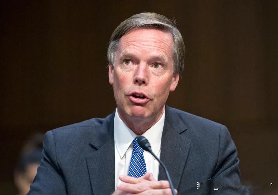 美国前驻华大使伯恩斯今天（1月11日）发文说：“如果我们借助北约的力量，就能阻止