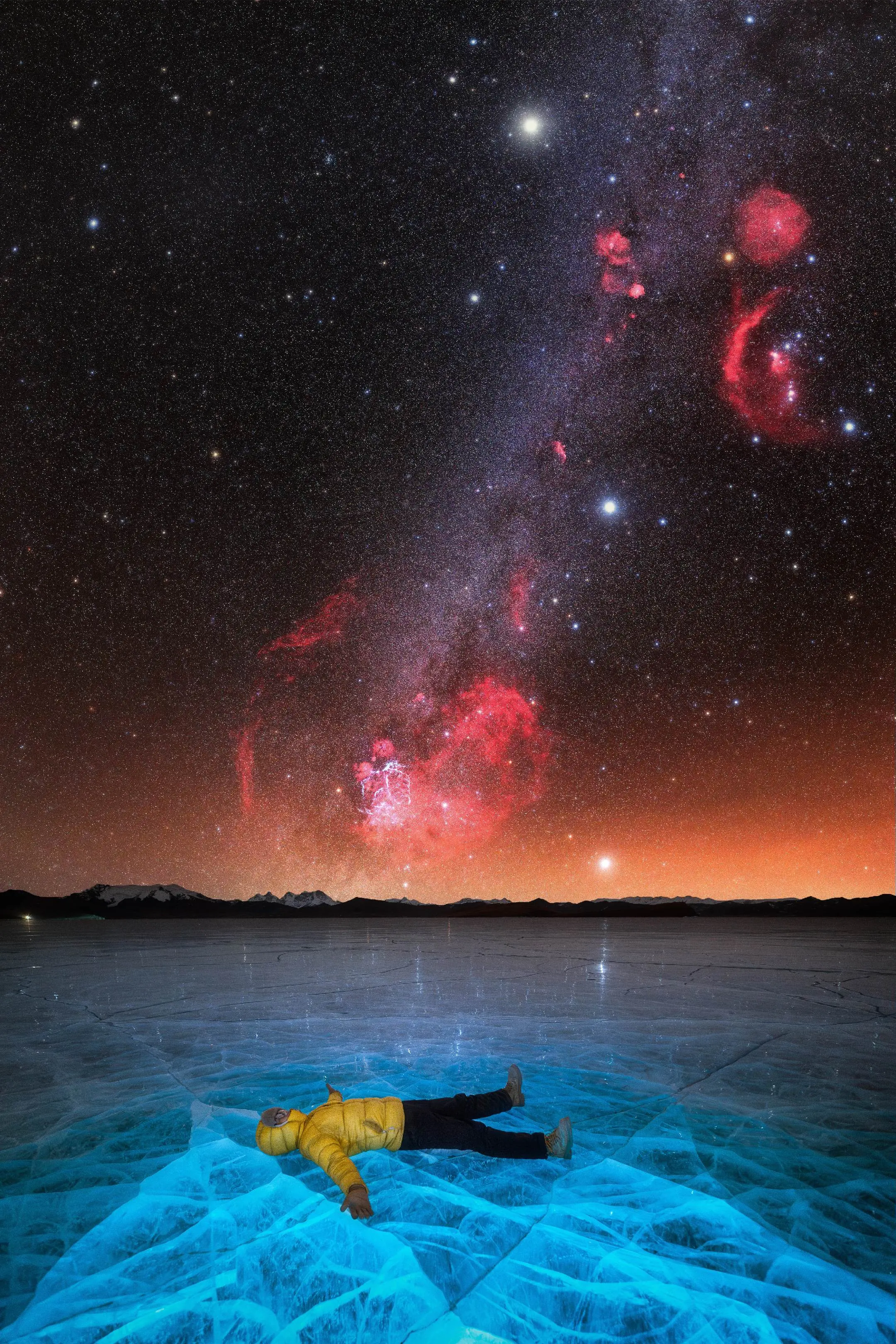 守望蓝冰上的普莫雍错星夜。时间：2月初 器材： A7R3 BCF, 唯...