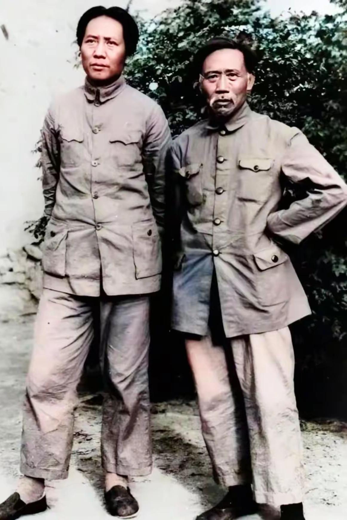 伟人的谦逊：曾经的先生、现在的先生、永远的先生！
徐老：二十年前伟人的先生，现在