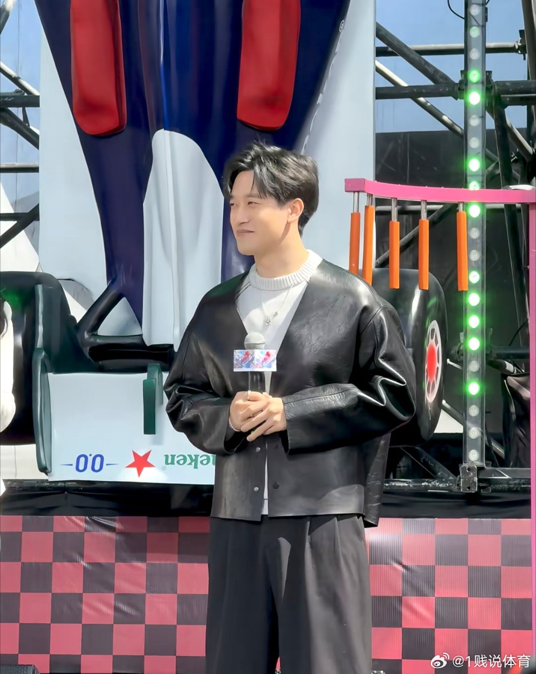 blackpink的周冠宇从赛道的防滑毯，到手机的感光元件，周冠宇用《无速度的时