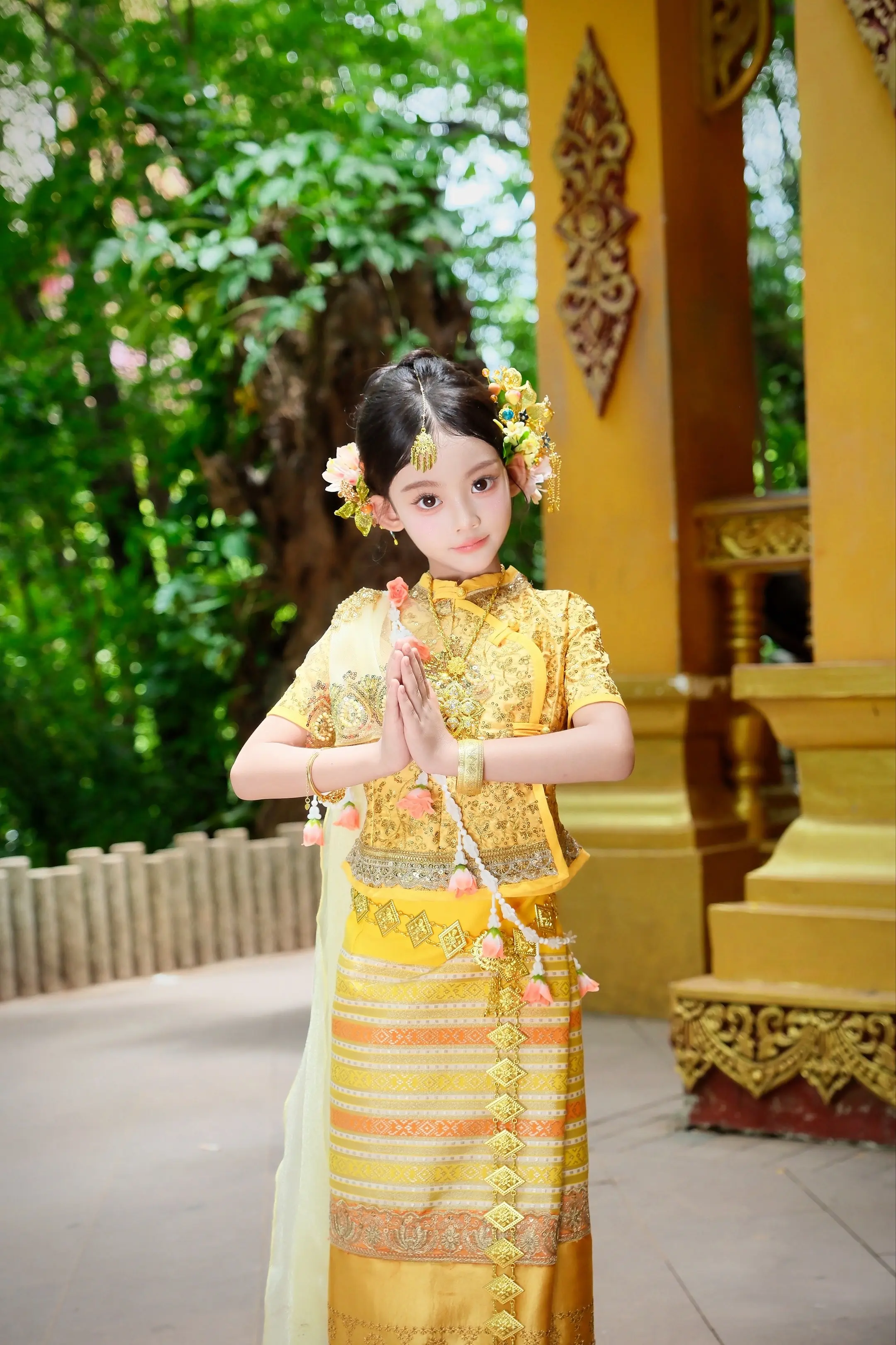 小小傣妹。