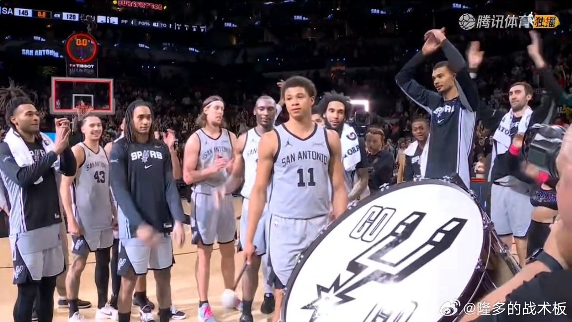 恐怖！马刺最近16场比赛赢下其中15场，仅输过一场尼克斯火箭vs马刺