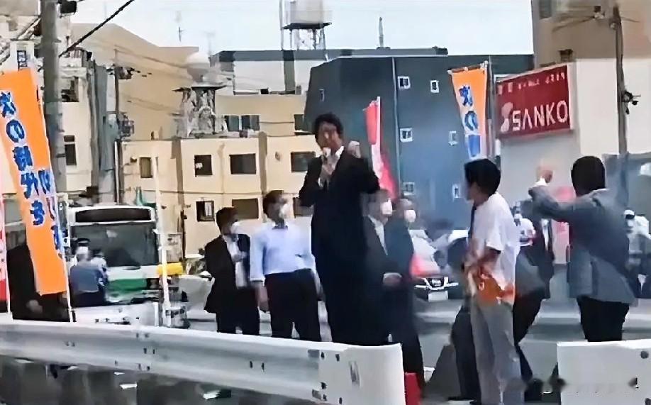 2月3日晚上的最新消息，速报，全都不容错过，第三条：安倍晋三遇刺案被告山上彻也不