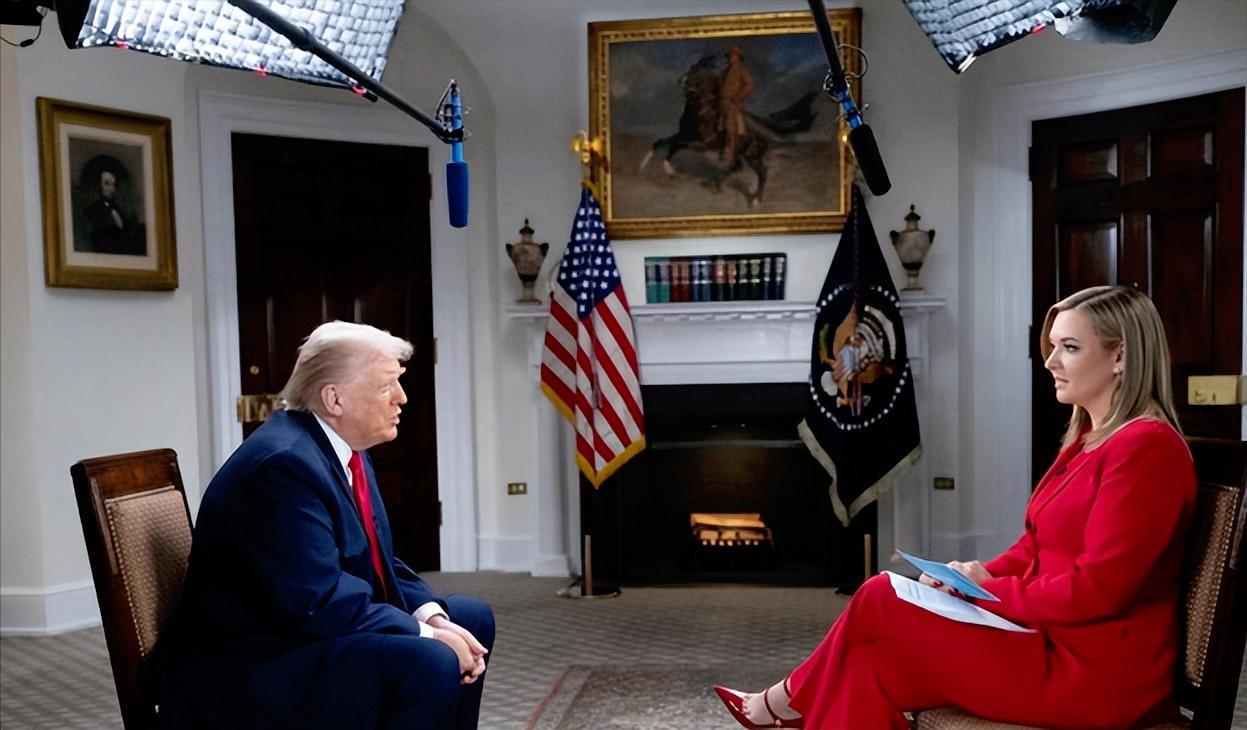 特朗普居然自己爆大瓜，承认抓委内瑞拉总统马杜罗的时候，用了个杀器级别的秘密武器，