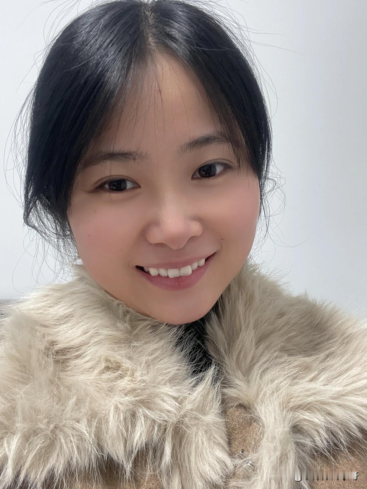 今晚上夜班  现在还睡不着[流泪]