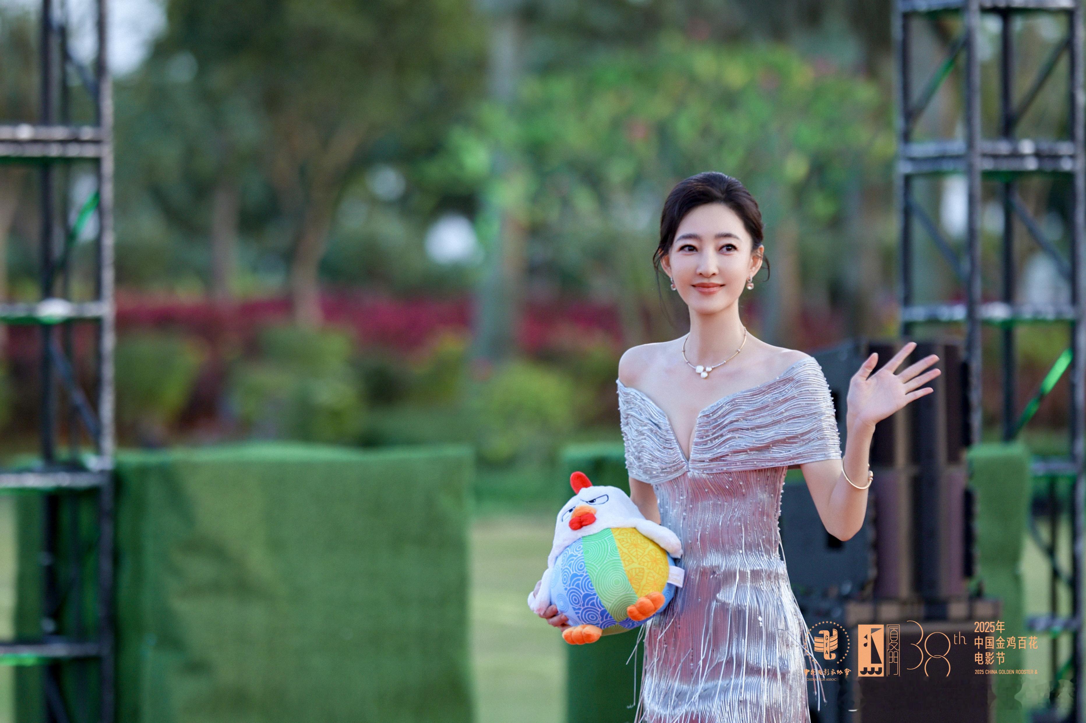 演员 受邀出席  流光溢彩，共赴电影人的盛会！