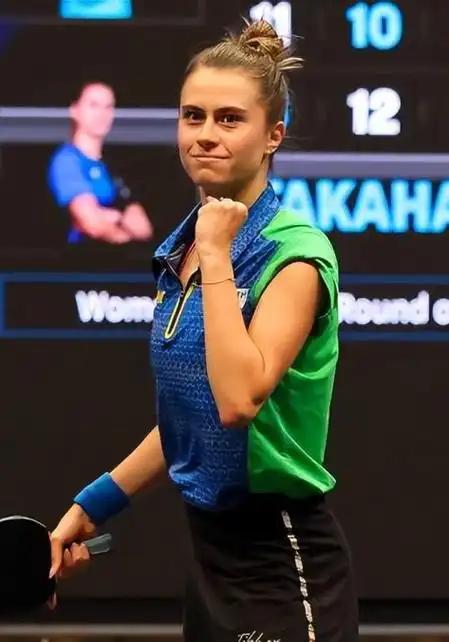 刚刚结束了一场WTT重庆冠军赛女单1/16决赛，世界排名第22名的巴西名将高桥-