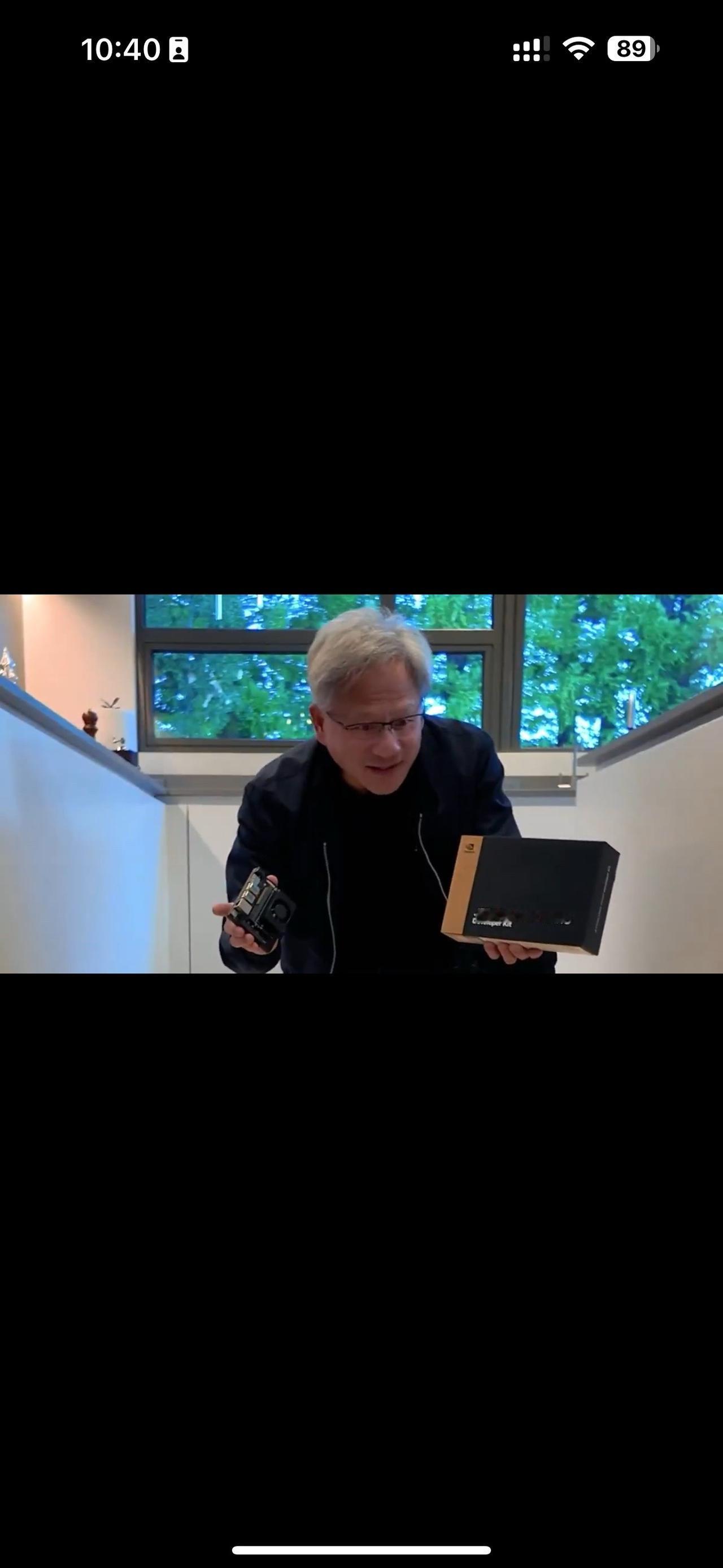英伟达发布针对个人的小型 AI 开发套件 Jetson Orin Nano Su