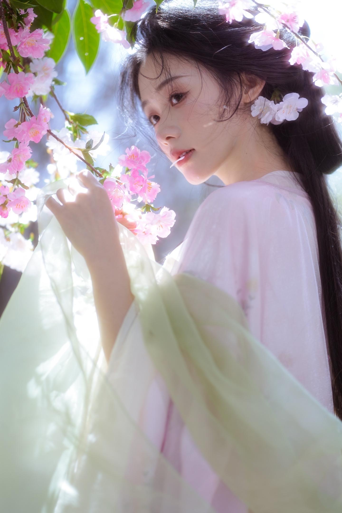 不负春光。