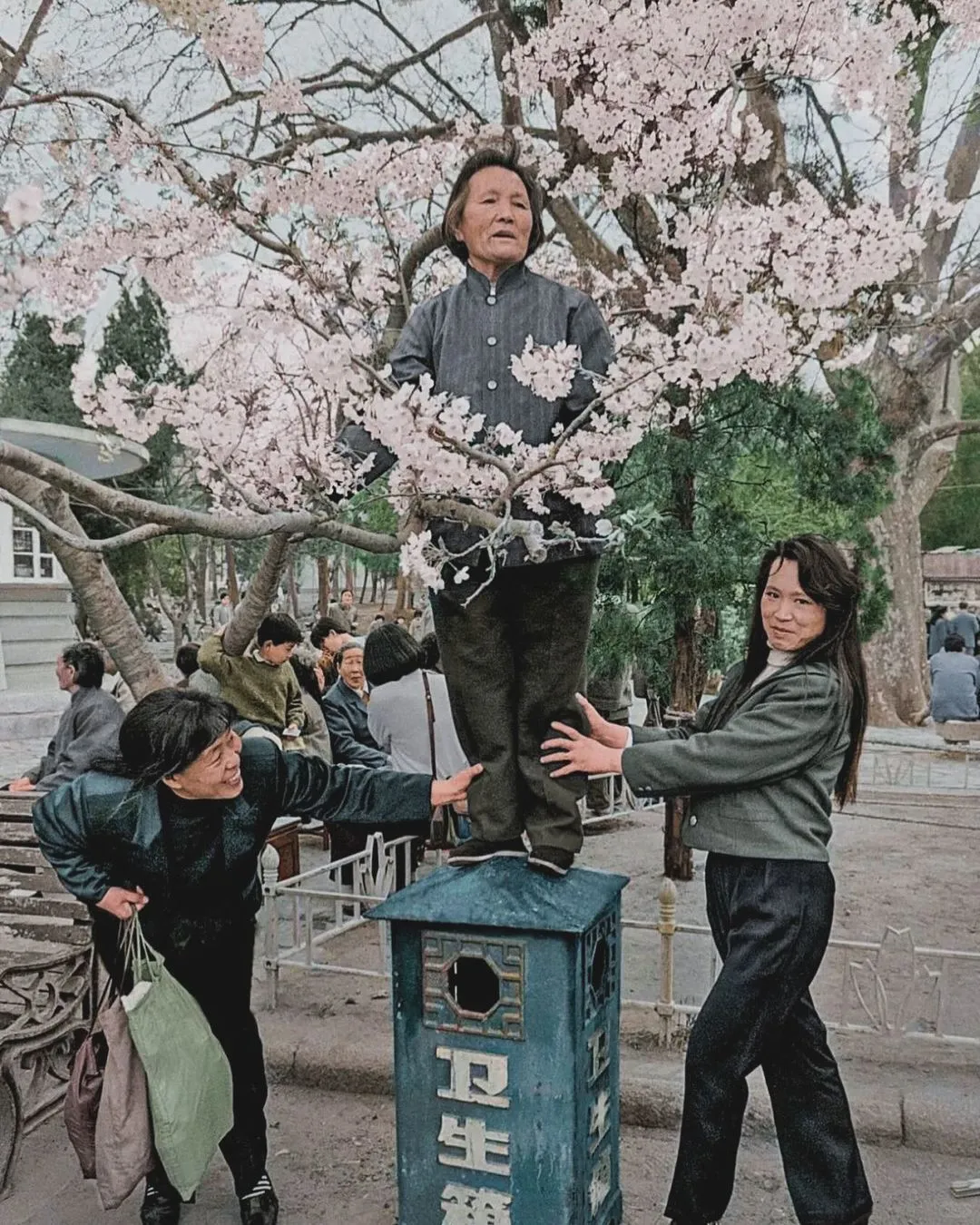 青岛，中山公园，1987年，吴正中摄。