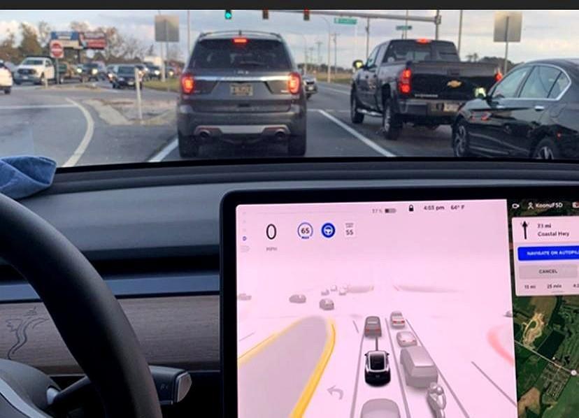 我家老头，看了好几年特斯拉，一股没买。

周一，破天荒地，买了一股。
就一