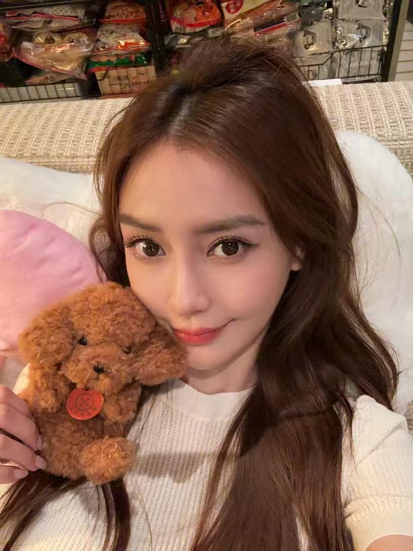 Angelababy自拍liveAngelababy自拍库存漂亮脸蛋就要拍liv