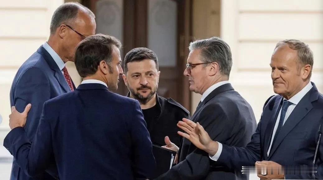 欧洲领导人为泽连斯基支“新招”

据《华尔街日报》援引消息人士的话称，欧洲领导人