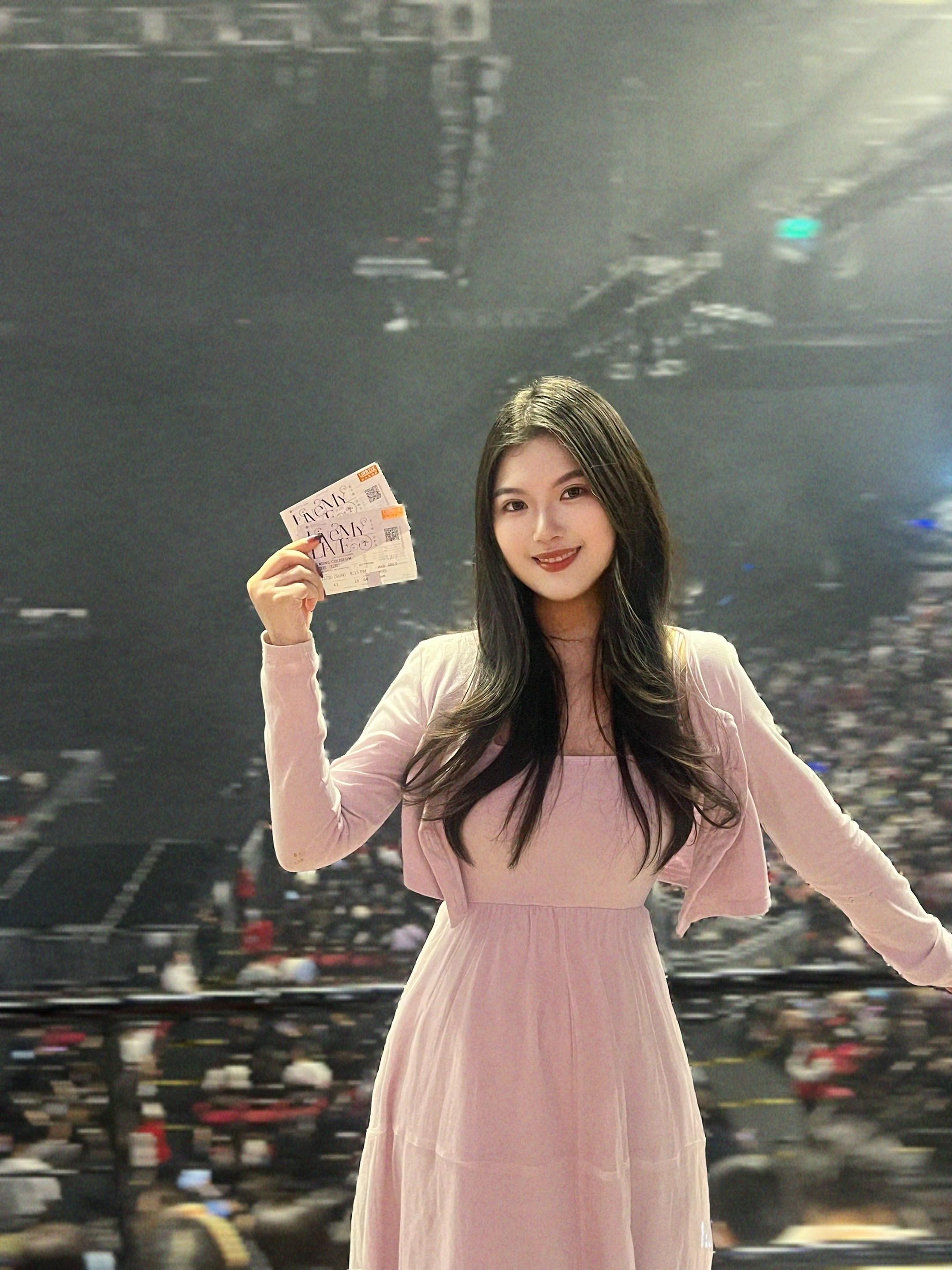 是的，我去红磡见杨千嬅了。