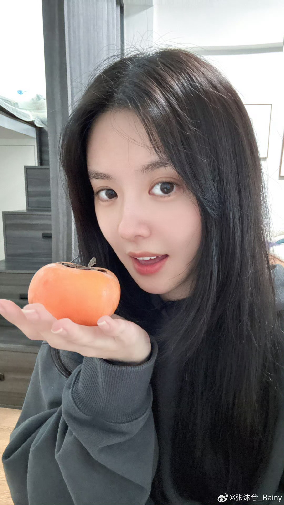 张沐兮轻松拿捏追星少女张沐兮演的追星女也太真实了 看到这次在《你是迟来的欢喜》张