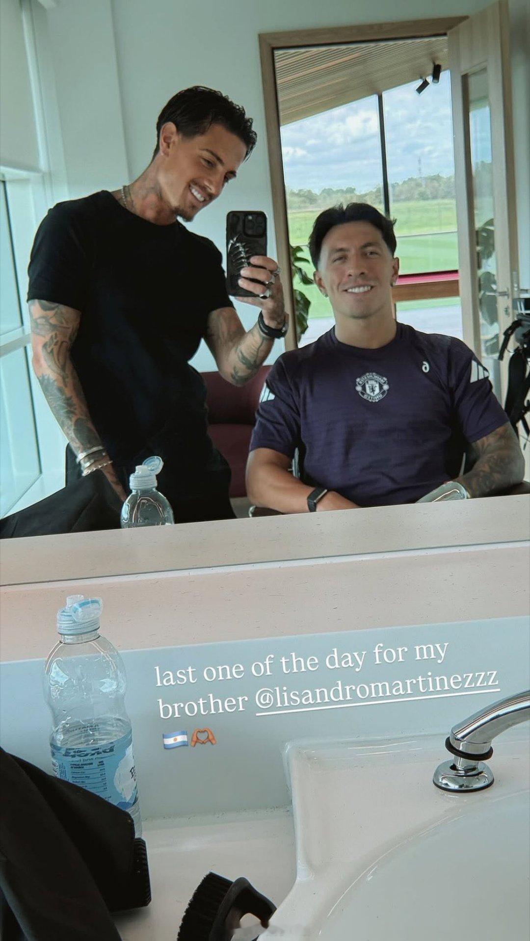 我们的利马今天在 Carrington 理发了💇‍♂️利桑德罗马丁内斯[超话]