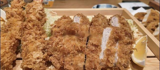 本地日料店，花250元吃了顿午饭，大家看怎么样 ​​​