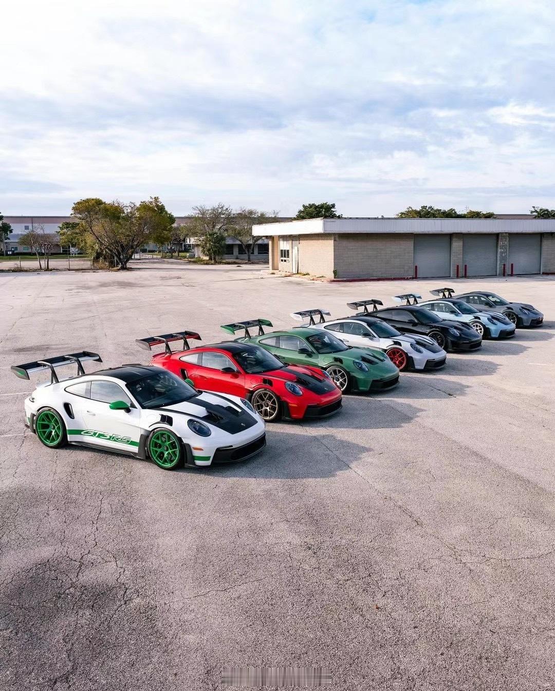 [太阳]三月加油  #保时捷992 GT3 RS# ​​​