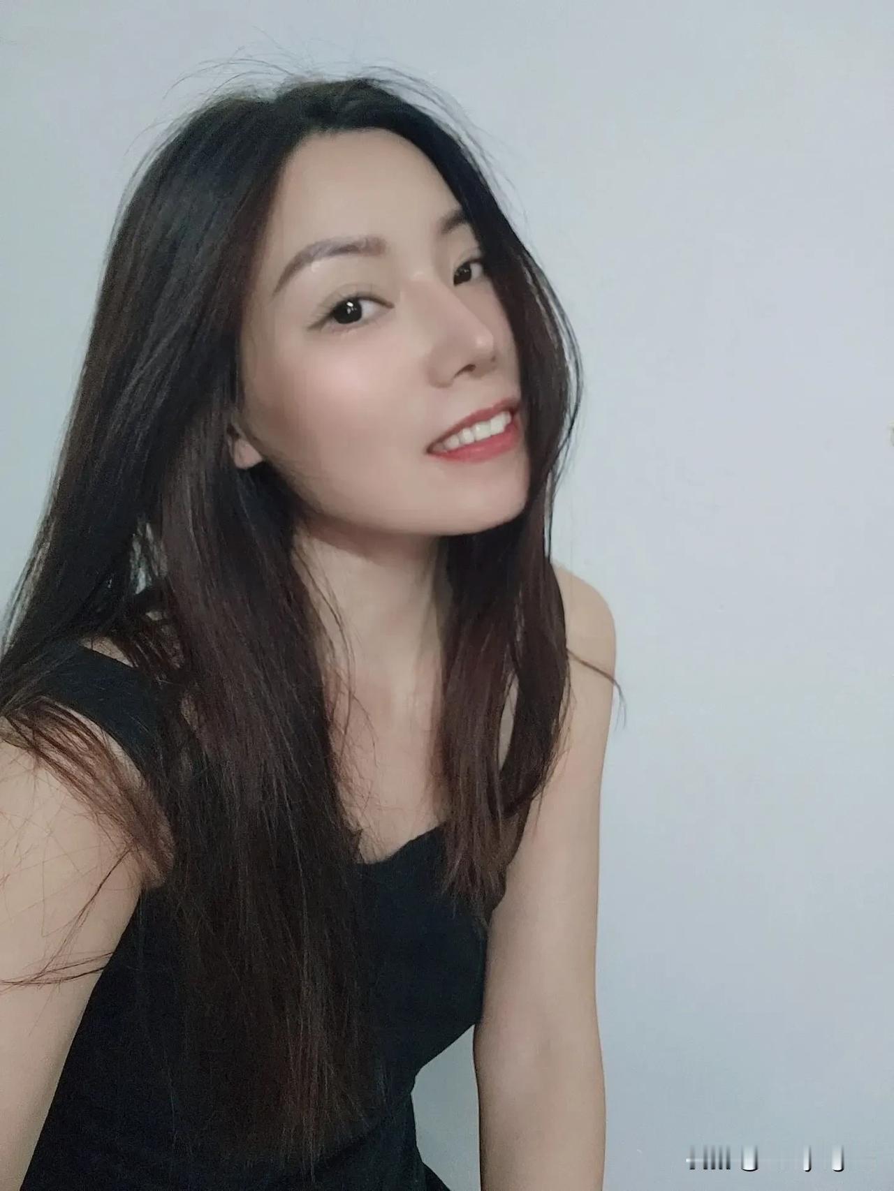 不必活在别人的眼光里，我的霸气，来自对自己的全然接纳与热爱。生活碎片分享 日常自