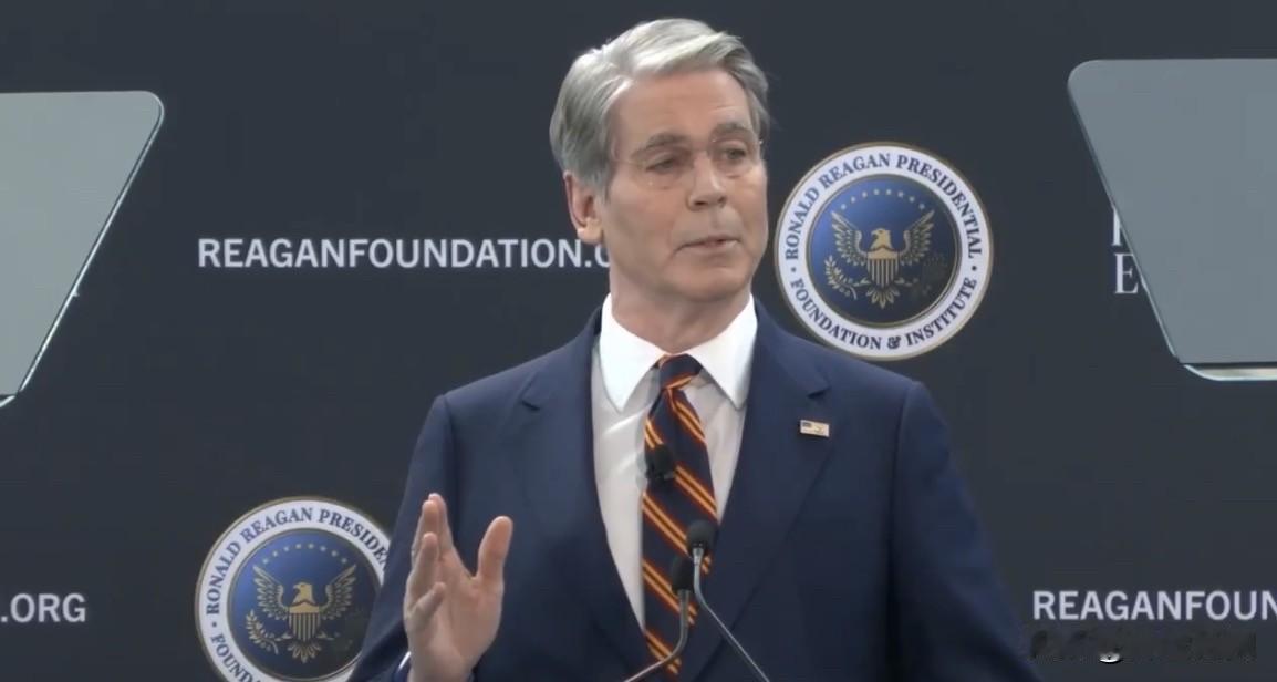 美财长贝森特：

“贸易政策、工业能力和国家安全密不可分——如果允许外国依赖削弱