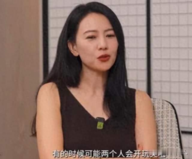 结婚12年46岁高圆圆坦言想“先走一步”，揭开姐弟恋最残酷的体面